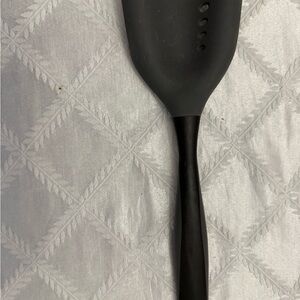 Pampered Chef Black Cooking Spatula